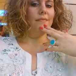 Single Greek woman in Toronto, ON, Canada