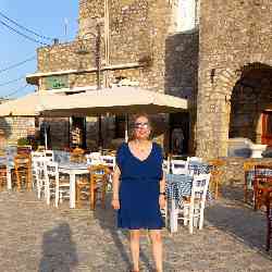Single Greek woman in Athens, Ελλάδα, Greece