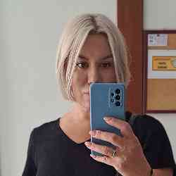 Single Greek woman in Athens, Греция, Greece