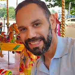 Single Greek man in Enfield, England, United Kingdom