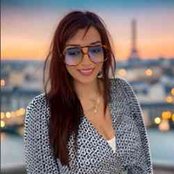 Single Greek woman in Miami, FL, United States