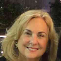 Single Greek woman in New York, NY, United States