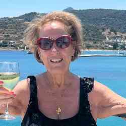 Single Greek woman in Rockport, ME, United States