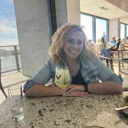 Single Greek woman in Niles, IL, United States