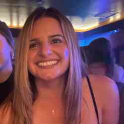 Single Greek woman in Charleston, SC, United States
