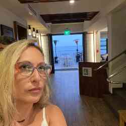 Single Greek woman in Marina del Rey, CA, United States