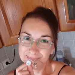Single Greek woman in Thessaloniki, Ελλάδα, Greece