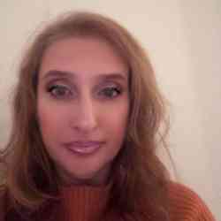 Single Greek woman in Montreal, QC, Canada