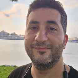 Single Greek man in Queens, New York, United States