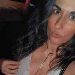 Single Greek woman in Montreal-Ouest, QC, Canada