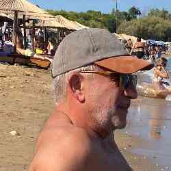 Single Greek man in Νέα Ερυθραία, Ελλάδα, Greece