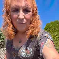 Single Greek woman in Argostoli, Griechenland, Greece