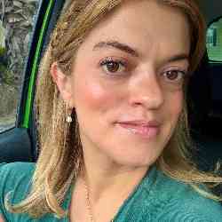 Single Greek woman in Los Angeles, CA, United States