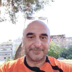 Single Greek man in Thessaloniki, Ελλάδα, Greece