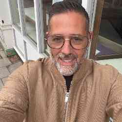 Single Greek man in Harpenden, UK, United Kingdom