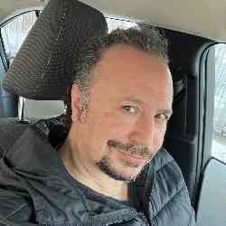 Single Greek man in Queens, New York, United States