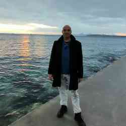 Single Greek man in Central Athens Regional Unit, Ελλάδα, Greece