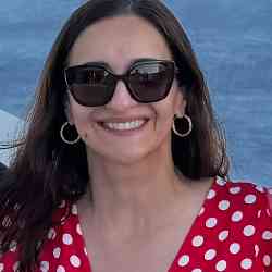 Single Greek woman in New York, NY, United States