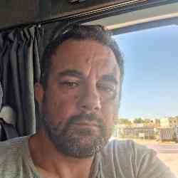 Single Greek man in Ηράκλειο, Ελλάδα, Greece