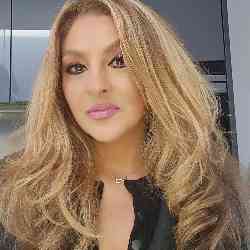 Single Greek woman in london, United Kingdom