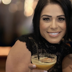 Single Greek woman in Enfield, England, United Kingdom