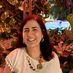 Single Greek woman in Toronto, Ontario, Canada