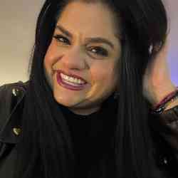 Single Greek woman in Chicago, Illinois, United States