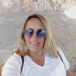 Single Greek woman in Athens, Attica, Greece