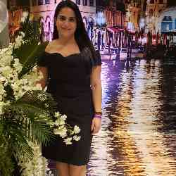 Single Greek woman in Toronto, Ontario, Canada