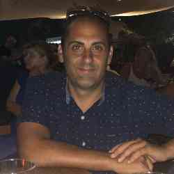 Single Greek man in Astoria, New York, United States