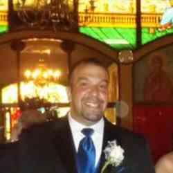 Single Greek man in Astoria, New York, United States