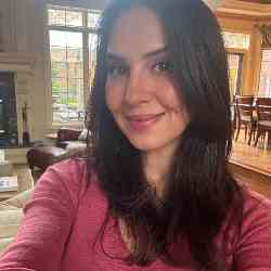 Single Greek woman in Rochester, NY, United States