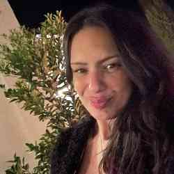 Single Greek woman in Waterford, Connecticut, United States