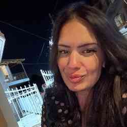 Single Greek woman in Waterford, Connecticut, United States
