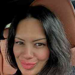 Single Greek woman in Waterford, Connecticut, United States