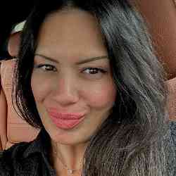 Single Greek woman in Waterford, Connecticut, United States