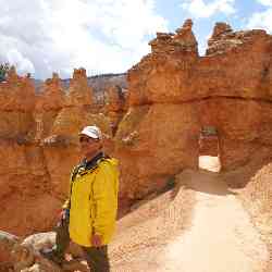 Single Greek man in Astoria, New York, United States