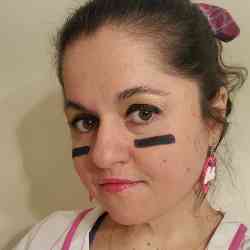 Single Greek woman in New York, New York, United States