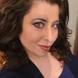 Single Greek woman in New York, New York, United States