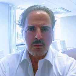 Single Greek man in Los Angeles, California, United States