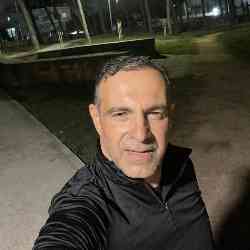 Single Greek man in Thessaloniki, Greece