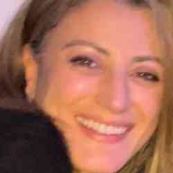 Single Greek woman in London, England, United Kingdom