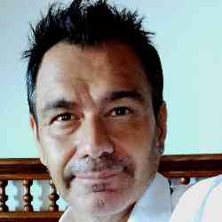 Single Greek man in Thessaloniki, Greece