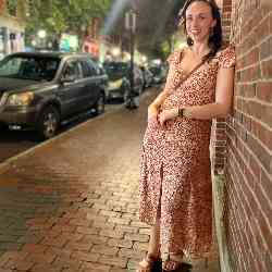 Single Greek woman in Boston, Massachusetts, United States