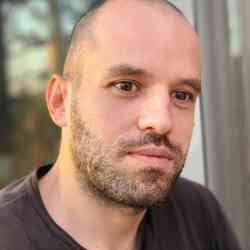 Single Greek man in Pireas, Greece