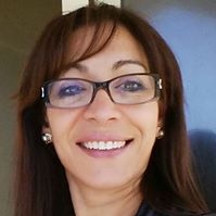 Single Arab woman in Toronto, Ontario, Canada