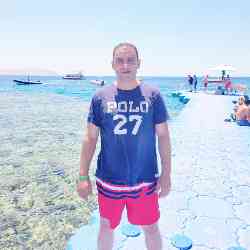 Single Arab man in New York, New York, United States
