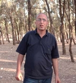 Single Arab man in Oran, Algeria