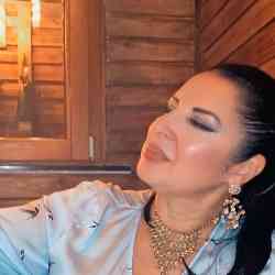 Single Arab woman in brussels, Belgium