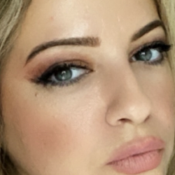 Single Arab woman in Mississauga, Ontario, Canada